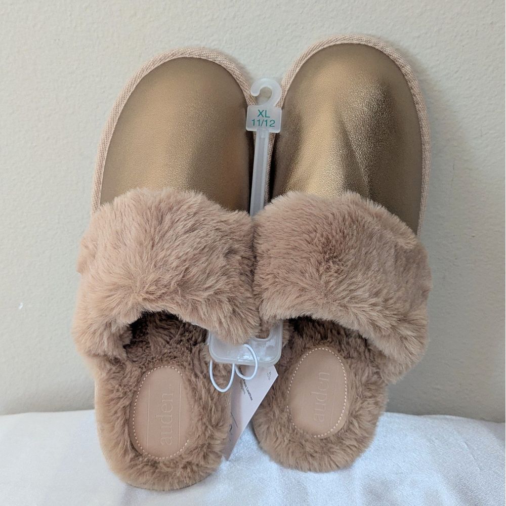 New Auden Women's Rae Metallic Scuff Gold Slippers Size 11-12